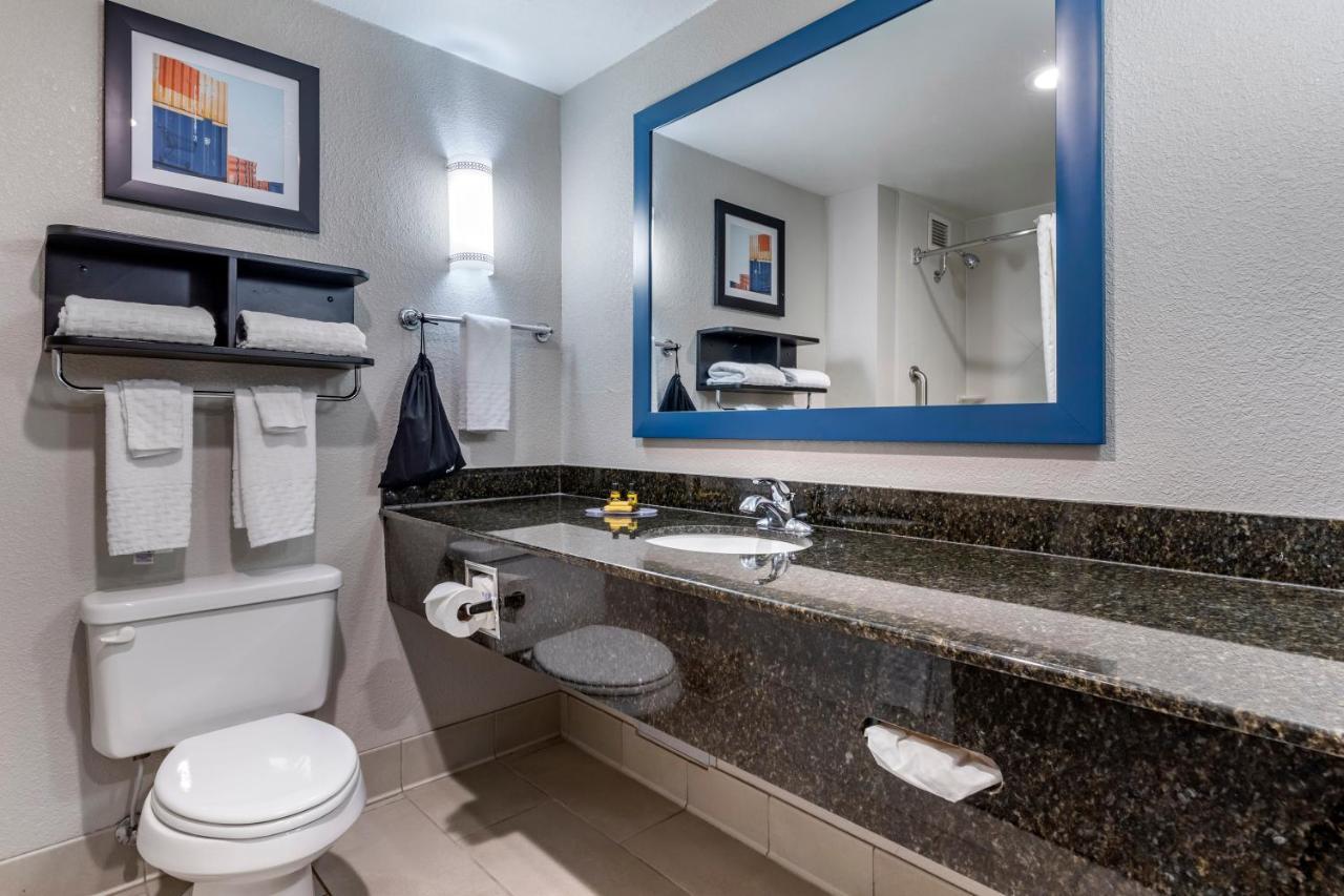 Best Western Plus Castlerock Inn & Suites Bentonville Esterno foto