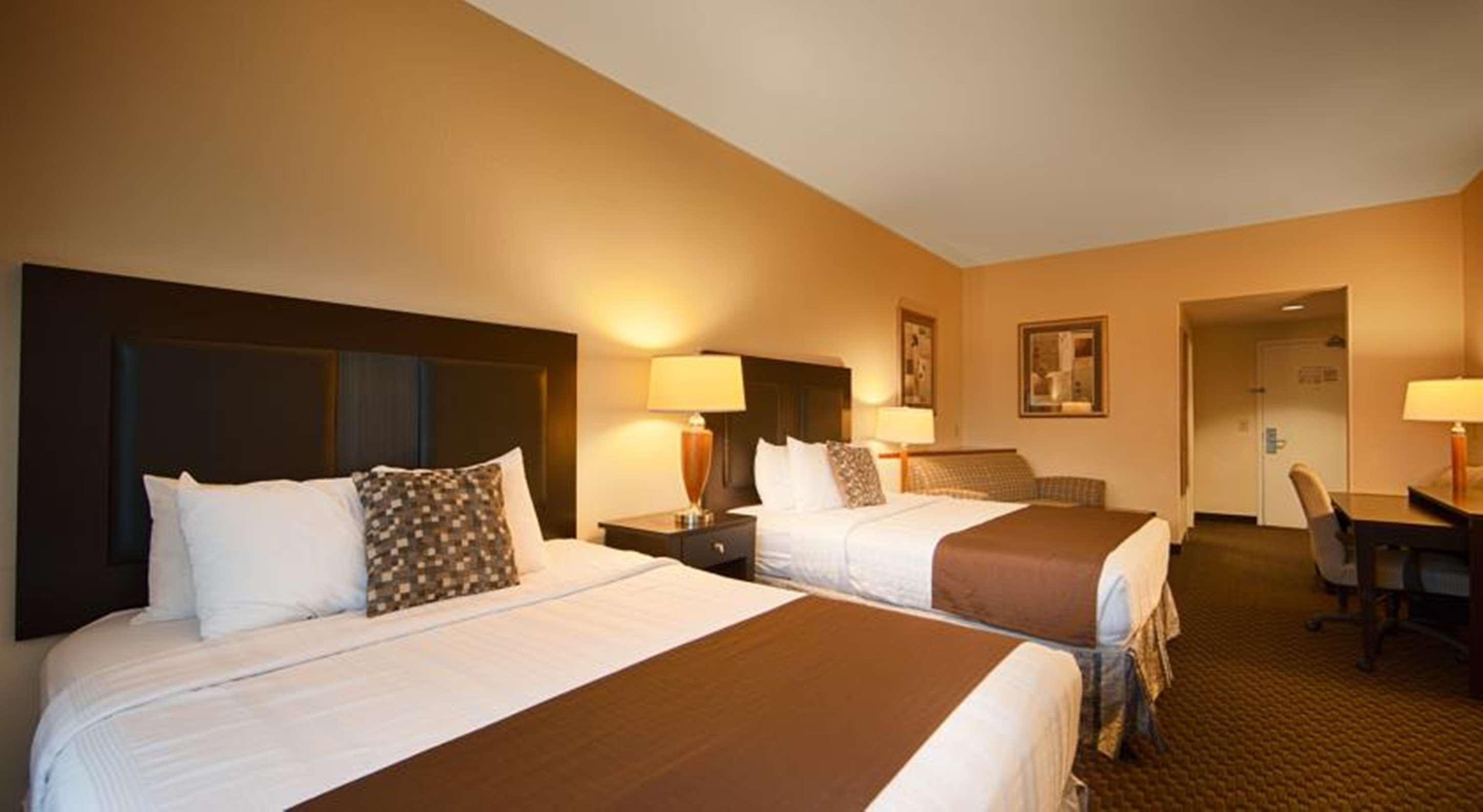 Best Western Plus Castlerock Inn & Suites Bentonville Esterno foto