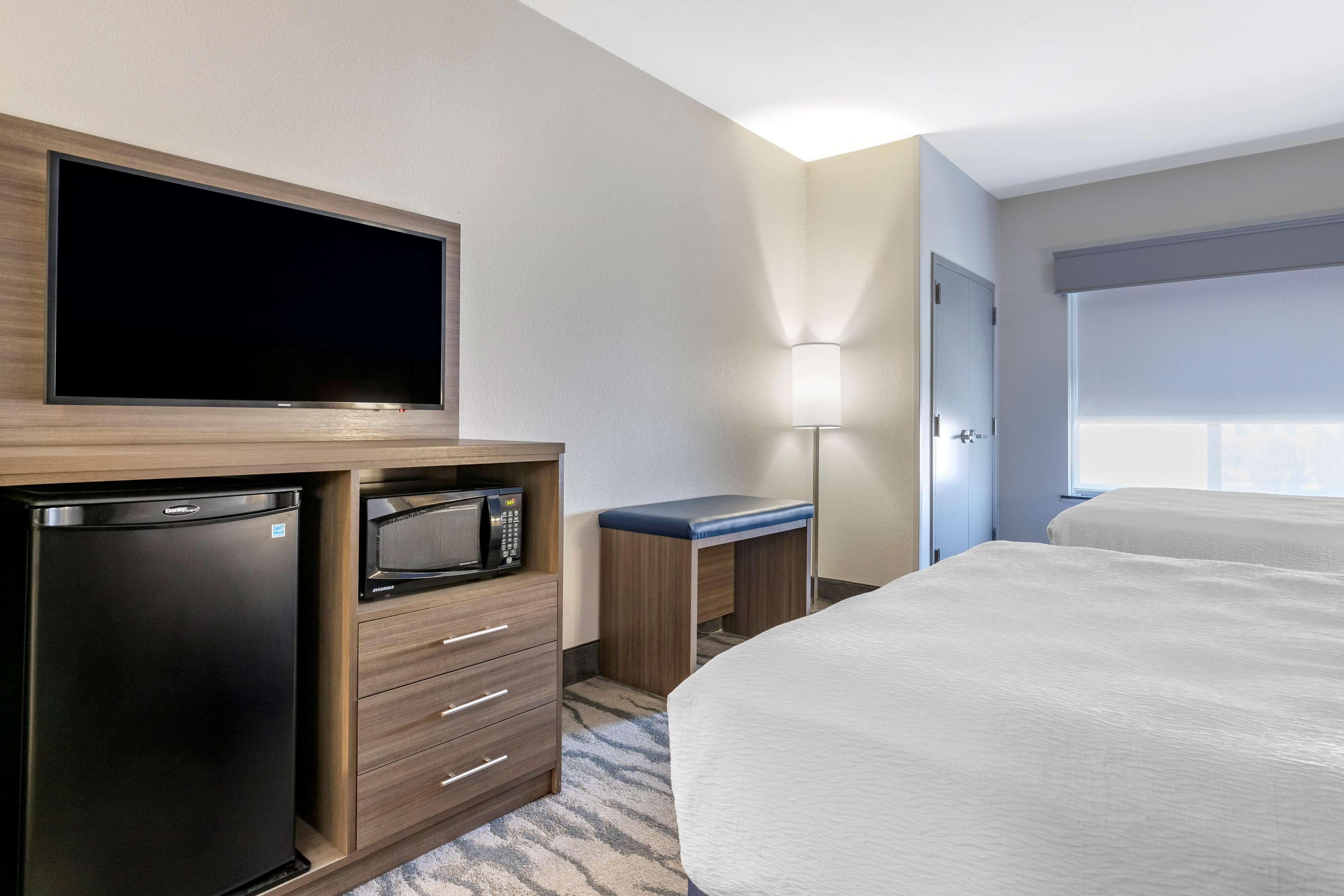 Best Western Plus Castlerock Inn & Suites Bentonville Esterno foto
