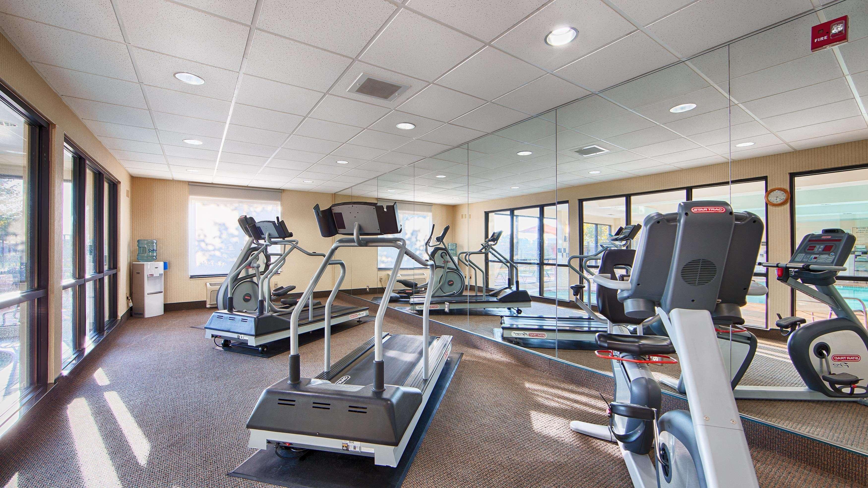 Best Western Plus Castlerock Inn & Suites Bentonville Esterno foto